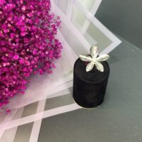 انگشتر گل لیلیوم